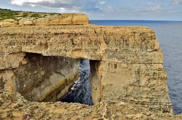 Wapienny Naturalny Łuk Wied Mielah Okno Wyspie Gozo Malcie — Zdjęcie stockowe