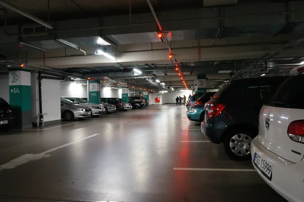 Poznan Poland Apr 2019 Parked Cars Parking Garage Posnania Shopping — 图库照片