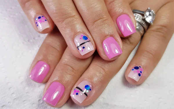 Profesjonalny Nowoczesny Żel Manicure — Zdjęcie stockowe