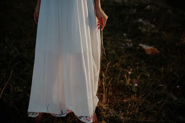 Closeup Shot Female Wearing White Dress — Stock Photo, Image