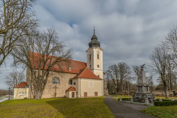 Kostel Zwentendorf Dolní Rakousku — Stock fotografie