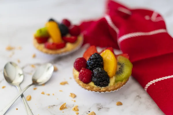 Gros Plan Délicieux Desserts Aux Fruits Frais — Photo