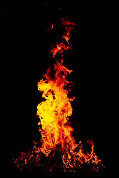 Hermoso Disparo Vertical Gran Incendio Llamas Por Noche — Foto de Stock