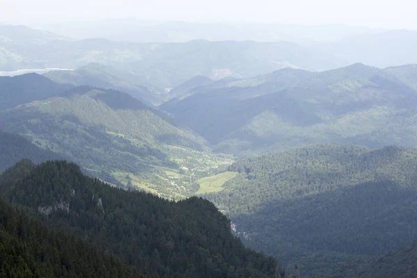 Захоплюючий Знімок Красивого Гірського Пейзажу — стокове фото