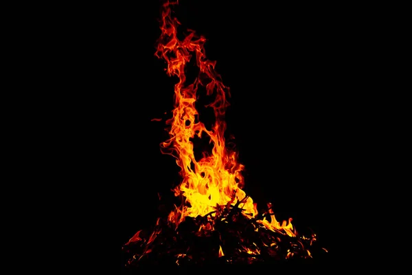 Een Close Shot Van Een Prachtig Brandend Vuur Nachts — Stockfoto