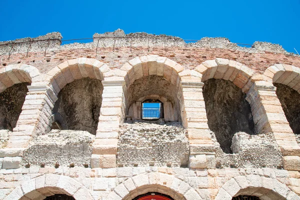 Een Lage Hoek Opname Van Amfitheater Verona Italie — Stockfoto