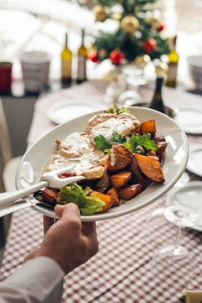 Enfoque Selectivo Delicioso Plato Con Carne Papas — Foto de Stock