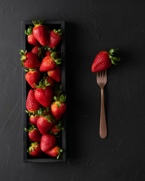 Top View Ripe Strawberries Container Fork Black Table — Stock Photo, Image