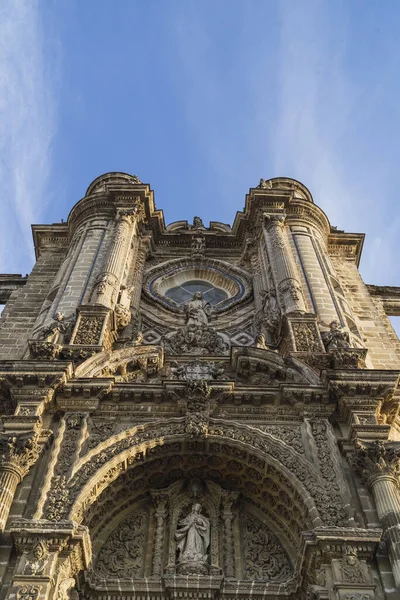 スペインのJerez大聖堂の低角度ショット — ストック写真