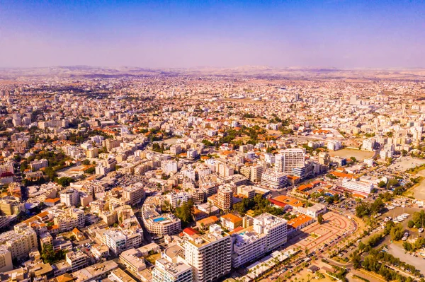 Αεροφωτογραφία Της Πόλης Λάρνακα Και Της Παραλίας Φοινικούδες Στην Κύπρο — Φωτογραφία Αρχείου