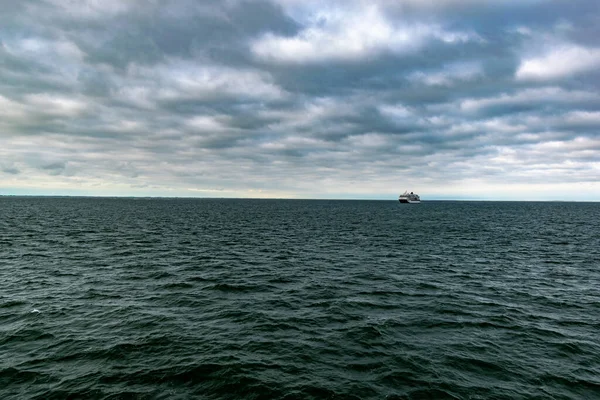 Дивовижний Вигляд Бурхливого Моря Під Темними Хмарами Боркумі Німеччина — стокове фото