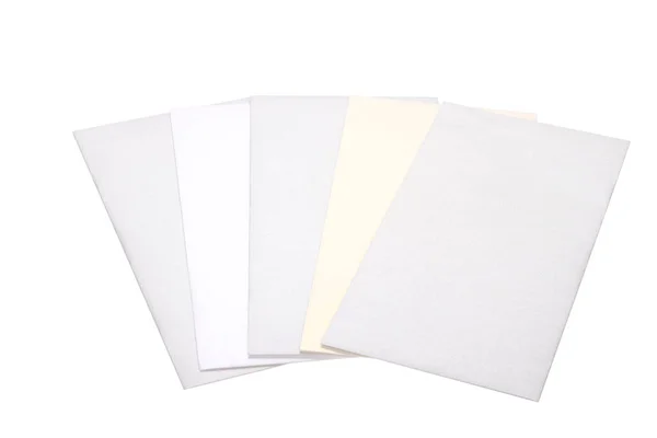 白い背景に白い封筒のクローズアップ — ストック写真