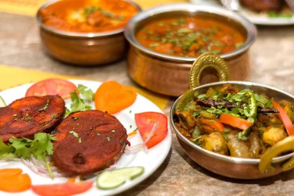 Closeup Shot Indian Restaurant Non Vegetarian Thali Rice Puri — Stock Photo, Image