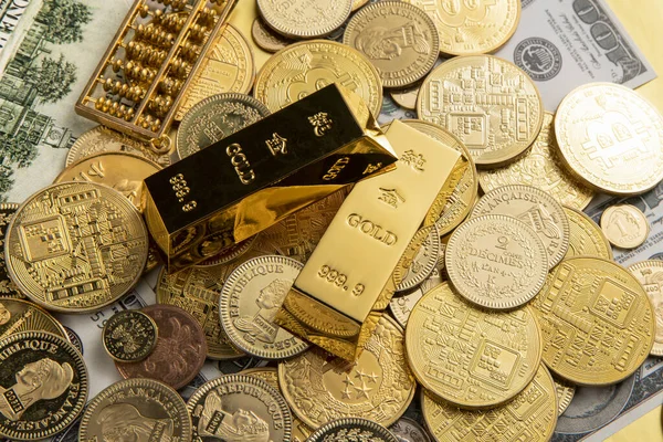 Крупним Планом Знімок Блискучих Золотих Батончиків Монет — стокове фото