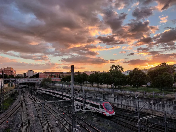 夕阳西下的铁路美景 — 图库照片