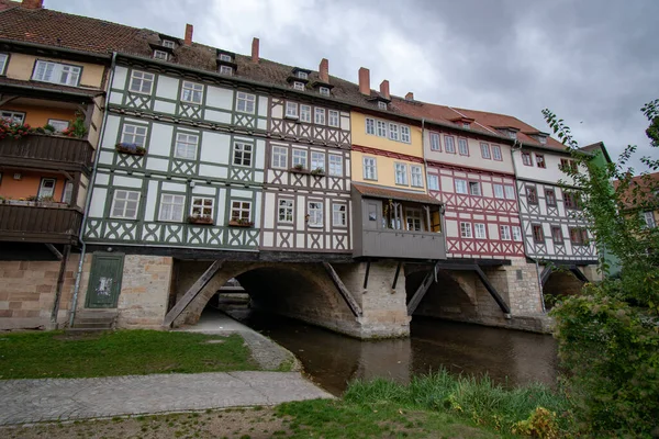 Edificio Residencial Puente Sobre Río Erfurt Alemania — Foto de Stock