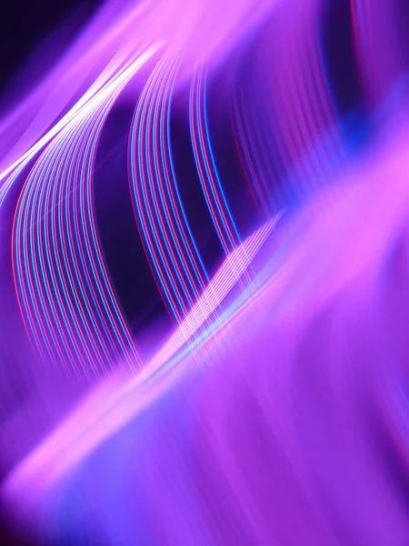 Вертикальна Ілюстрація Фіолетових Прогресивних Ритмічних Світлових Ниток Високотехнологічним Вмістом Певною — стокове фото