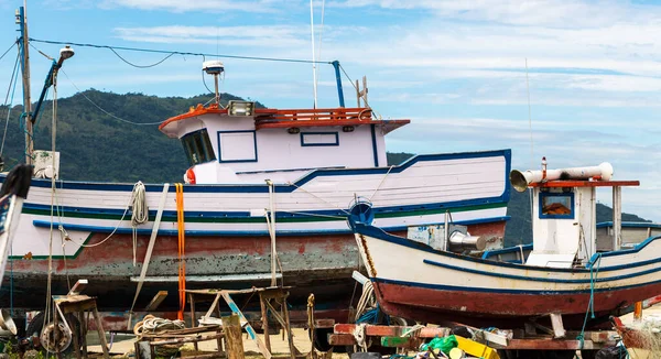 Fishing Boat Maintenance — Stock Photo, Image