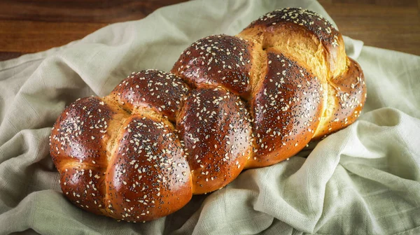 Primer Plano Pan Con Semillas Sésamo Amapola Textil — Foto de Stock