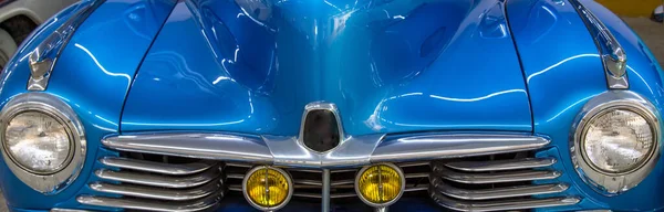 Closeup Shot Blue Vintage Car — Stock Photo, Image