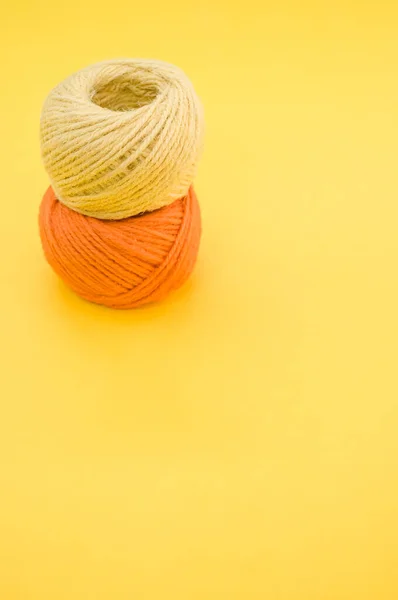 Vertical Shot Yarn Balls Knitting Isolated Yellow Background — Stock Photo, Image