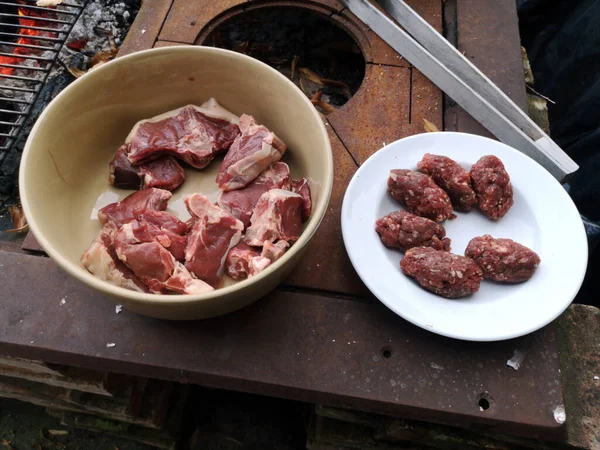 Primo Piano Delle Preparazioni Carne Prima Della Grigliata — Foto Stock