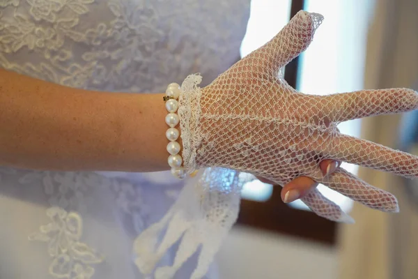 Closeup Shot Bride Putting Wedding Gloves — Stock Photo, Image