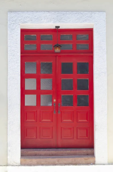 Colpo Verticale Una Porta Rossa — Foto Stock