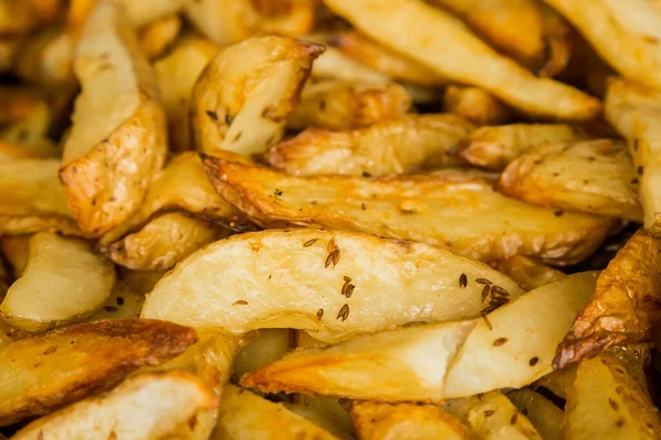 Een Close Shot Van Heerlijke Frietjes Een Wazige Achtergrond — Stockfoto