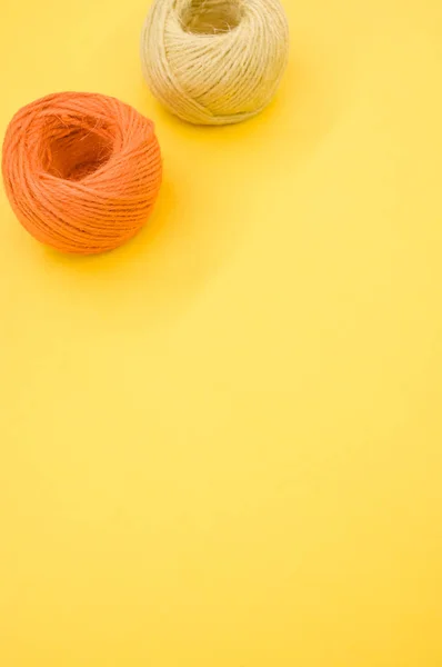 Vertical Shot Yarn Balls Knitting Isolated Yellow Background — Stock Photo, Image