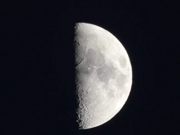 Primer Plano Hermosa Luna Cielo Nocturno —  Fotos de Stock