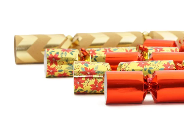 Tampilan Close Dari Sebuah Pesta Natal Cracker Terisolasi Terhadap Latar — Stok Foto