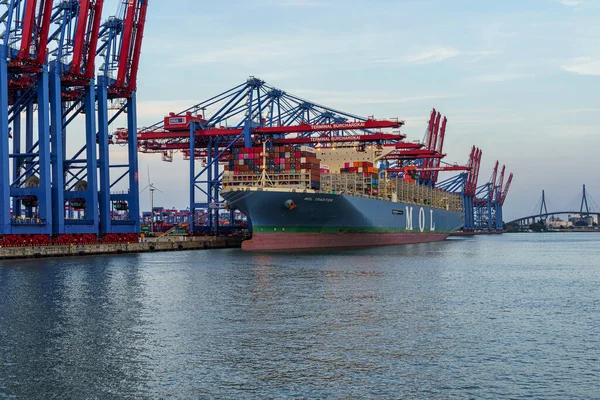 Hamburg Niemcy Sierpnia 2020 Wspaniały Widok Morze Portu Kontenerowego Hamburgu — Zdjęcie stockowe
