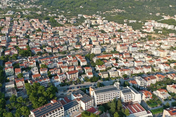 Een Luchtfoto Van Gebouwen Stad Makarska Kroatië — Stockfoto