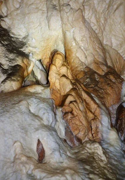 チスカウ村ビホール郡からベア洞窟 ルーマニア — ストック写真