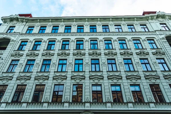 Låg Vinkel Bild Art Nouveau Arkitektur Byggnad Fasad Riga Lettland — Stockfoto