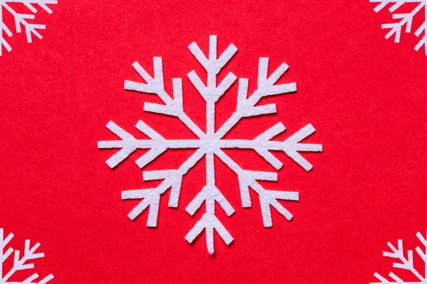 Flat Lay Christmas Decoration White Snowflakes Decorated Red Background — Stock Photo, Image