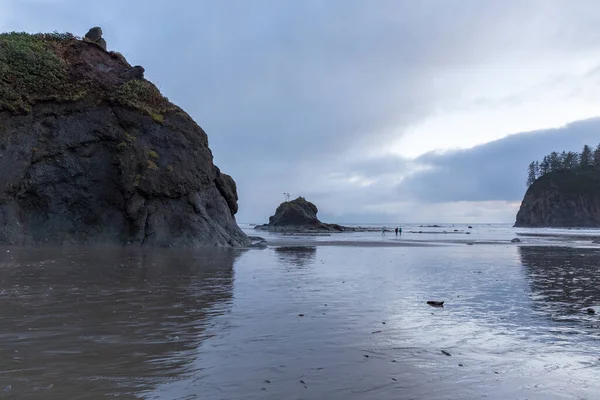 Bild Stenar Vattnet Naturskön Solnedgång Second Beach Olympic National Park — Stockfoto