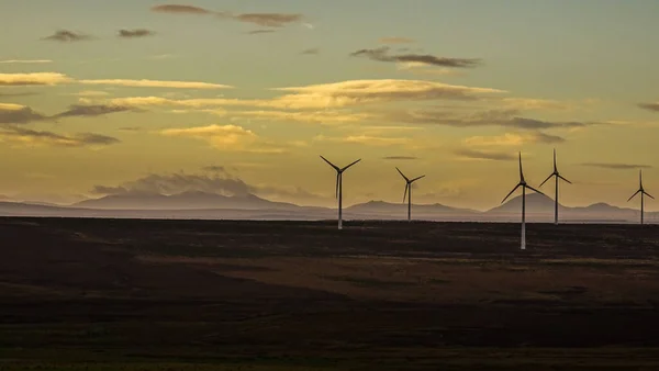 Windfarm Severu Skotska Horami Pozadí — Stock fotografie