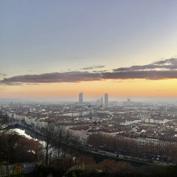 Panoramabild Eines Wunderbaren Sonnenaufgangs Über Der Stadt Lyon Frankreich Mit — Stockfoto