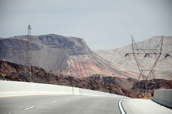 Winding Snelweg Het Midden Van Arizona Woestijn Buurt Van Hoover — Stockfoto
