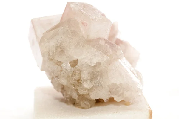 Pinkish White Halite Sampel Mineral Kristal Garam Batu — Stok Foto