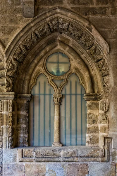 西班牙Plasencia主教座堂窗户的垂直截图 — 图库照片