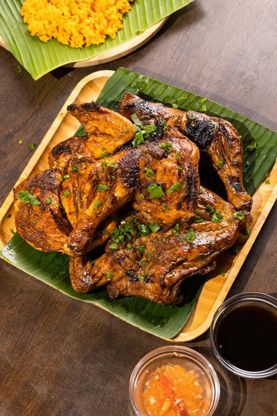 Vertical Shot Delicious Juicy Grilled Chicken — Stock Photo, Image