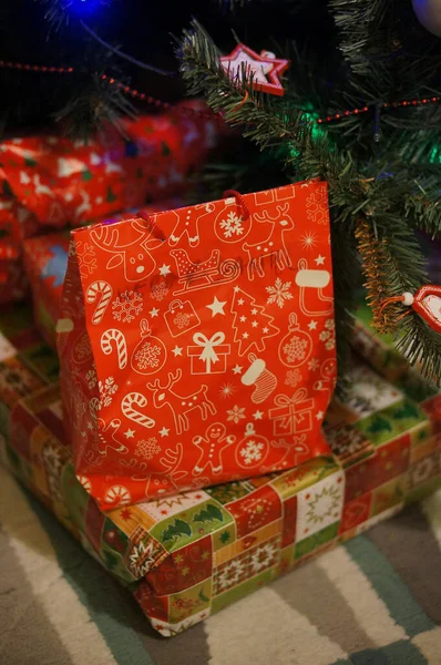 Poznan Poland Dec 2017 Presents Packed Paper Laying Christmas Tree — Stock Photo, Image