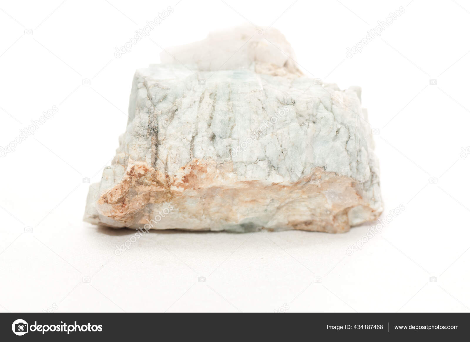 Beryl Crystal Mineral Sample White Background — Stock Photo