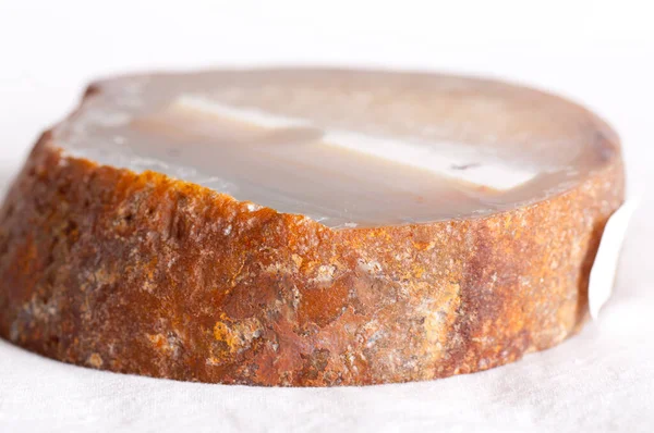 Échantillon Minéral Rond Rugueux Cristal Agate Avec Croûte — Photo