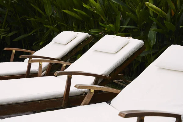 Close Cadeiras Praia Luxo Branco — Fotografia de Stock