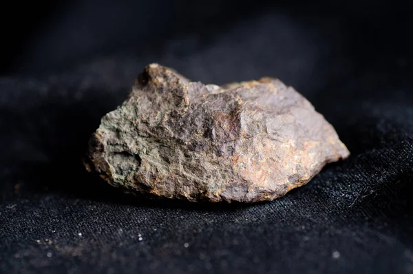 Супутниковий Зразок Мінерального Кристалу Пов Язаний Видобутком Сланців — стокове фото