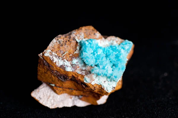 光卤石 铜和锌中的一种次生矿物 — 图库照片